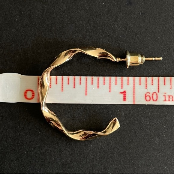Twisted Gold Hoop Fashion Earrings - NWT - Picture 5 of 8